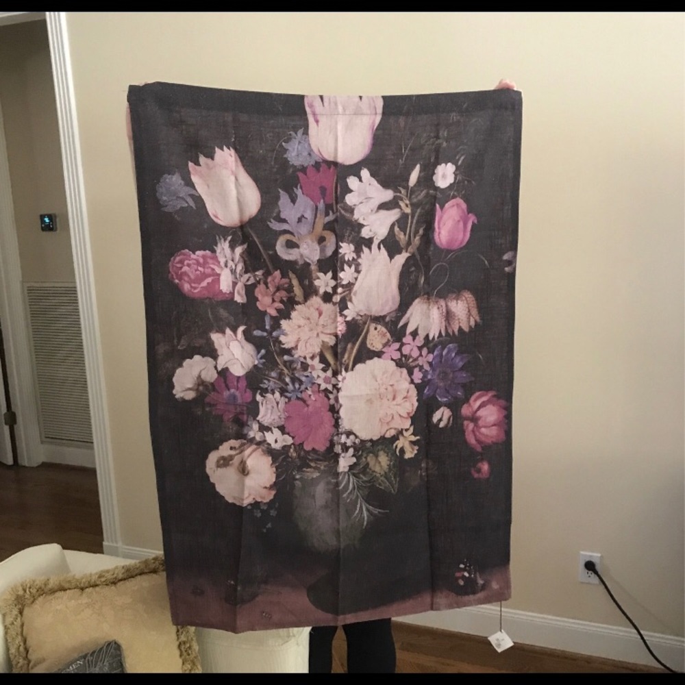 Arhaus Banner